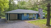 Camelback Rancher- One Acre & Pet friendly