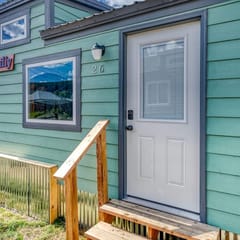 Tiny House Lilly- downtown Leadville