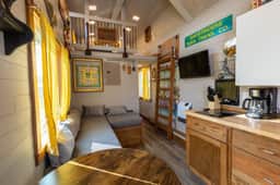 Tiny House Oakley - downtown tiny house park - Image 3