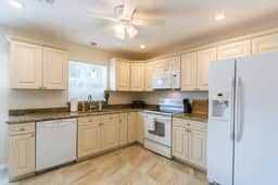 Near Siesta Key - single story pet friendly - Image 5