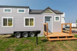 Tiny House Huckleberry - downtown & pet friendly - Image 2