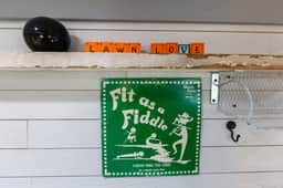 Tiny House Huckleberry - downtown & pet friendly - Image 5