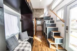 Tiny House Molly in downtown Leadville - Image 3