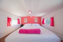 Tiny House Flamingo - free WiFi - Image 4