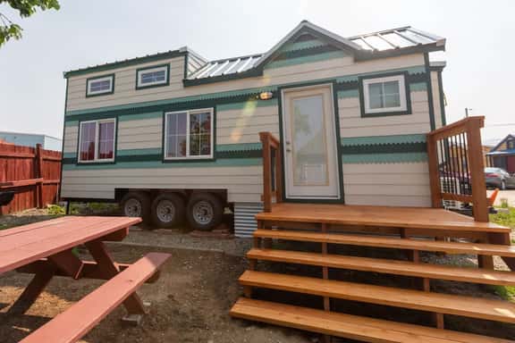 Tiny House Oakley - downtown tiny house park - Image 1