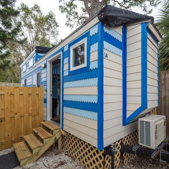 Tiny House Calypso with 1st floor sleeping - Image 1