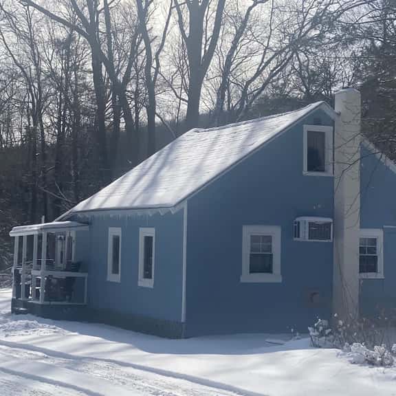 Camelback cottage - On One Acre and Pet Friendly - Image 1
