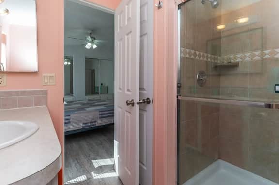 2 Bedroom 2 Bath home near Siesta Key Beach - Image 4