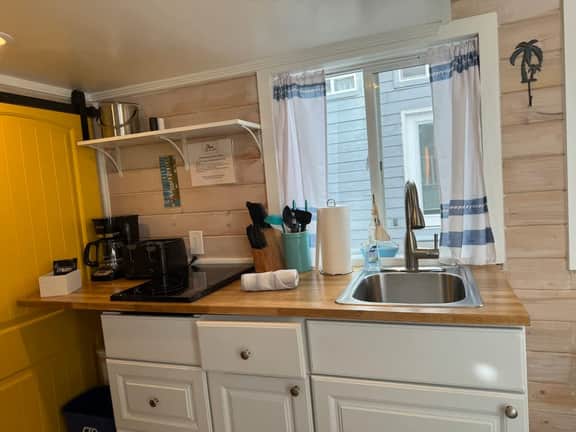 Tiny House Yellow Lifeguard Stand- pet friendly - Image 5