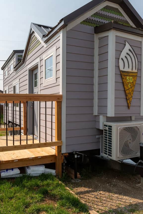 Tiny House Huckleberry - downtown & pet friendly - Image 4