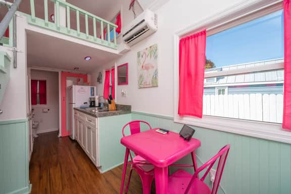 Tiny House Flamingo - free WiFi - Image 4