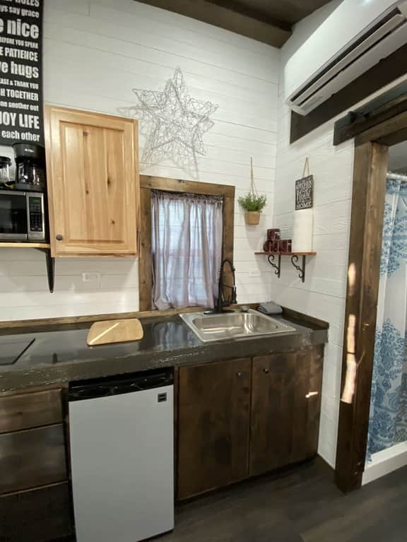 Tiny House Scarlett - Pet Friendly - Image 4