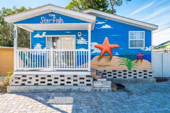 2 Bedroom 2 Bath home near Siesta Key Beach - Image 1