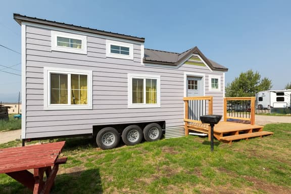 Tiny House Huckleberry - downtown & pet friendly - Image 1